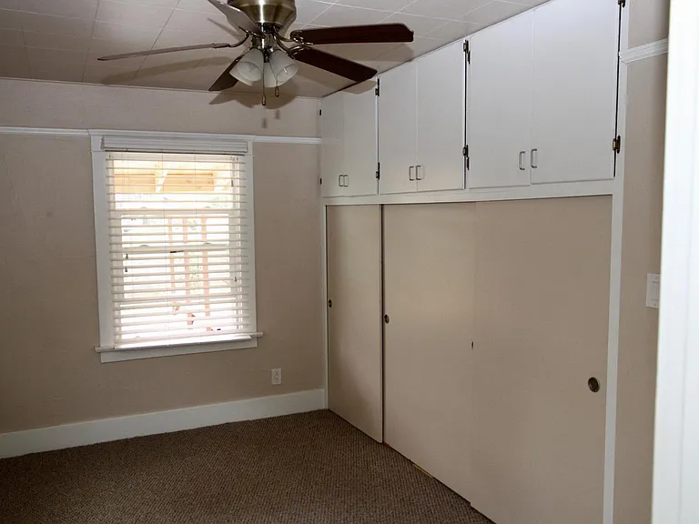 1625 Grove St — Photo 2
