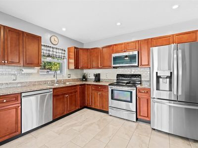 621 NW 37th St, Oakland Park, FL, 33309