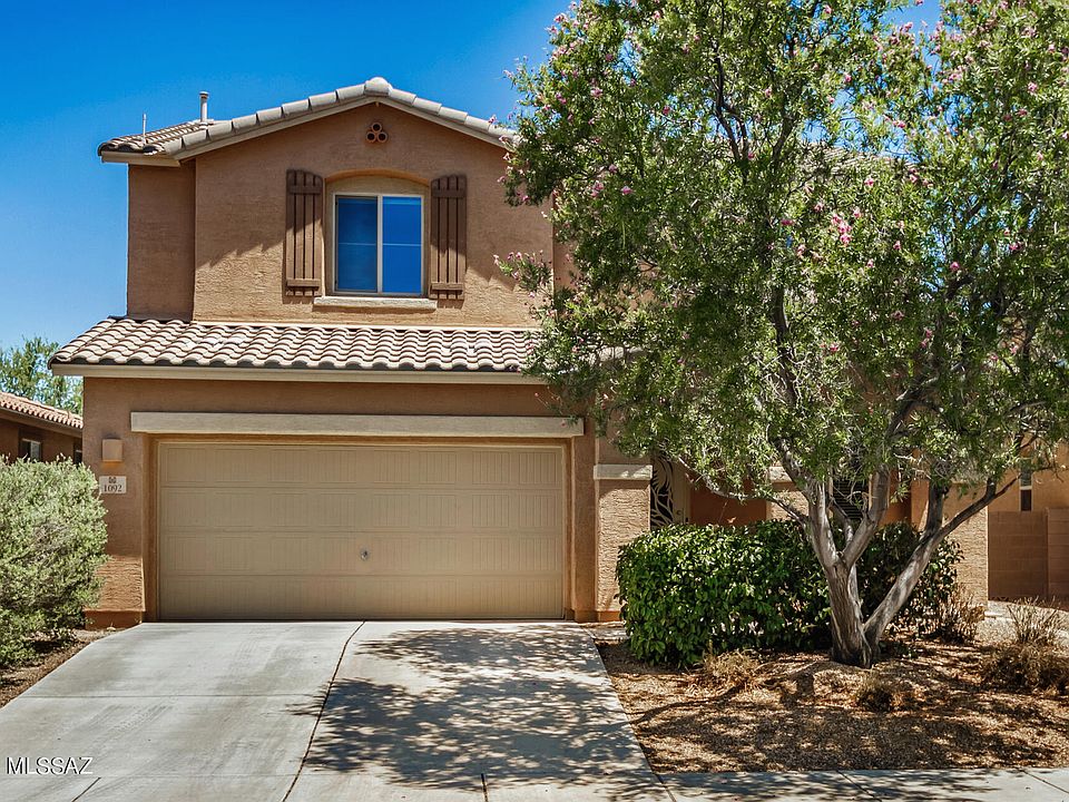 1st image of 1092 W Redlands Dr