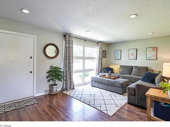 3rd image of 8151 Marianna Blvd
