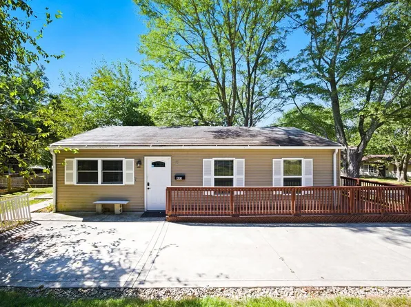 455 Lakeview Dr, Johnstown, OH 43031