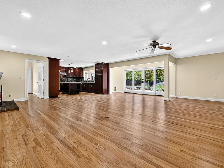 2628 Superior Dr — Photo 46