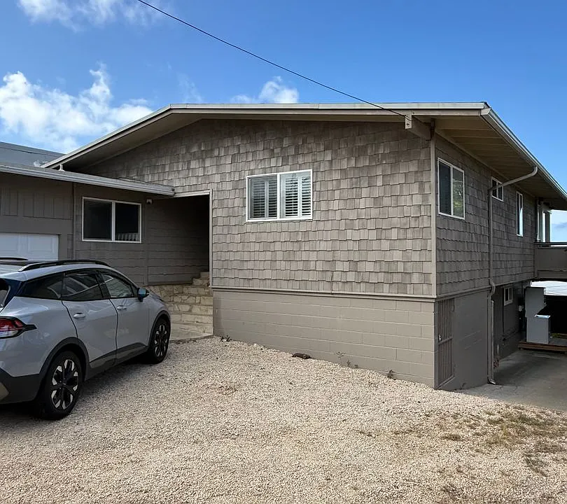 1627 Paula Drive