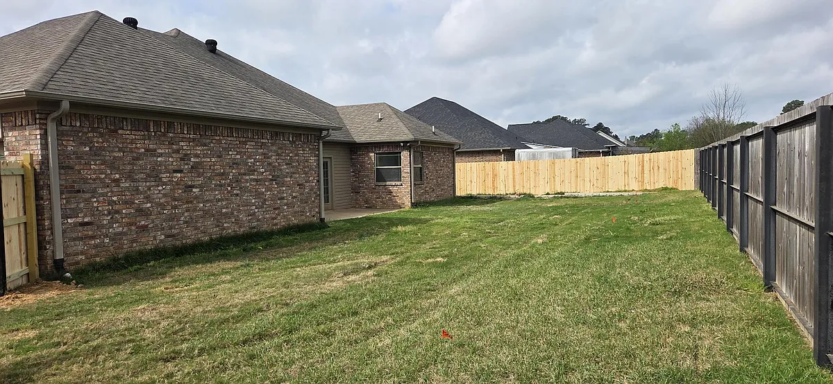 Building Photo - 3606 Sylvia Dr