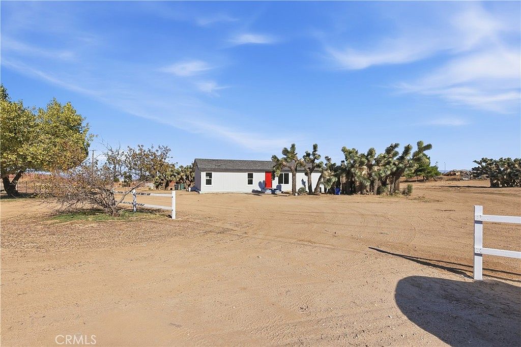 8171 Buttonwood Rd, Phelan, CA 92371 | Zillow