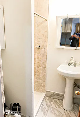 Rented by NMRE | media 8