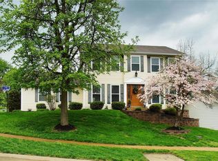 949 Hanna Valley Estates Dr, Manchester, MO 63021