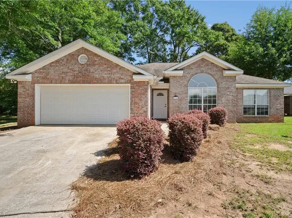1306 Summerchase Ct, Mobile, AL 36695
