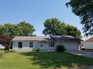 191 E Wilson St, Beckemeyer, IL 62219