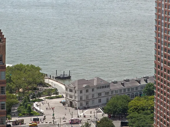 50 West Street New York 28C image 2 of 9