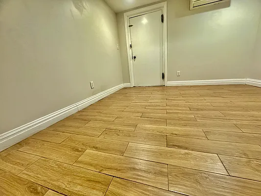 Rented by R New York | media 15