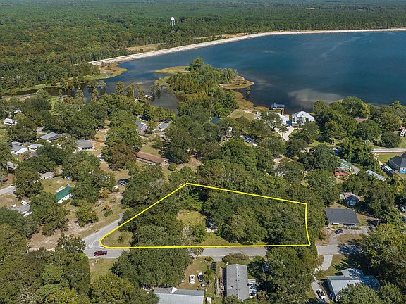 2nd image of 102 Catfish Landing Cir