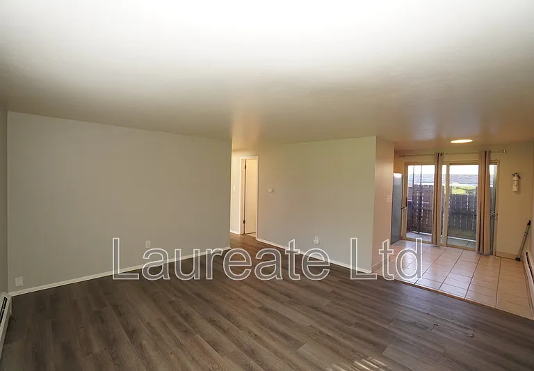 761 Oak St #D — Photo 1
