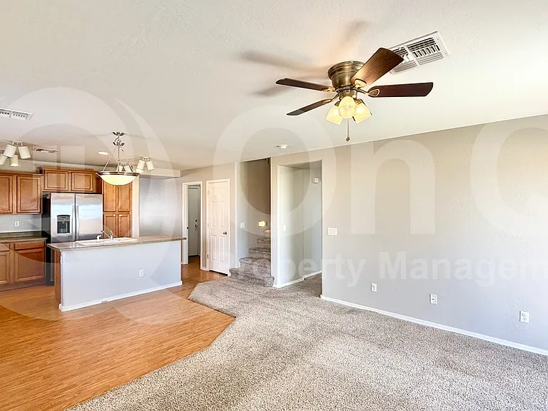 10464 N 116th Ln — Photo 6