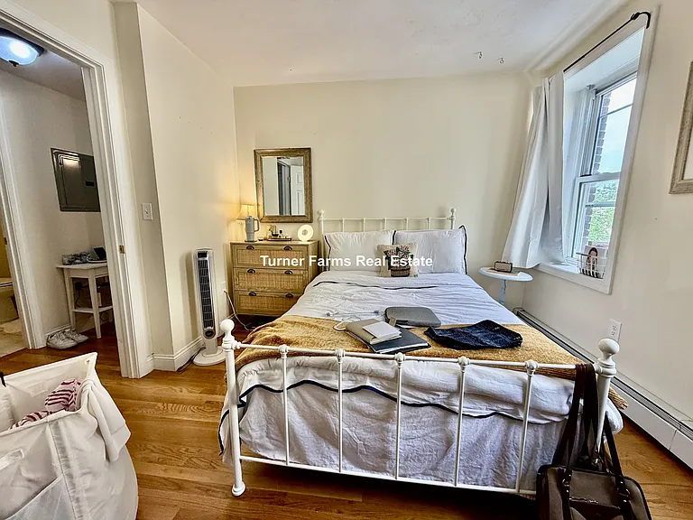 1056 Cambridge St #3F — Photo 9