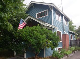 3216 40th Ave SW, Seattle, WA 98116