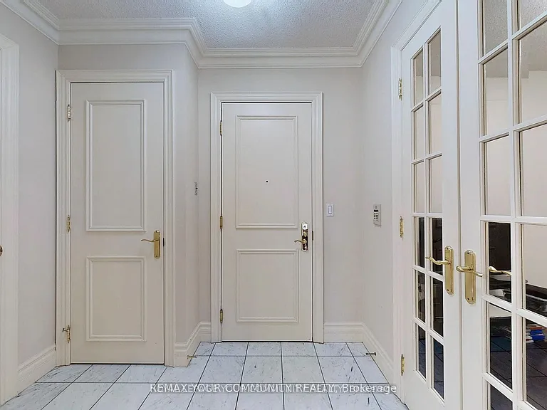10 Old York Mills Rd #410 — Photo 31