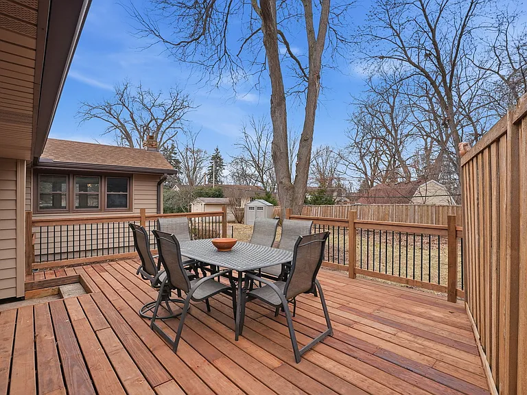 8954 York Rd — Photo 14