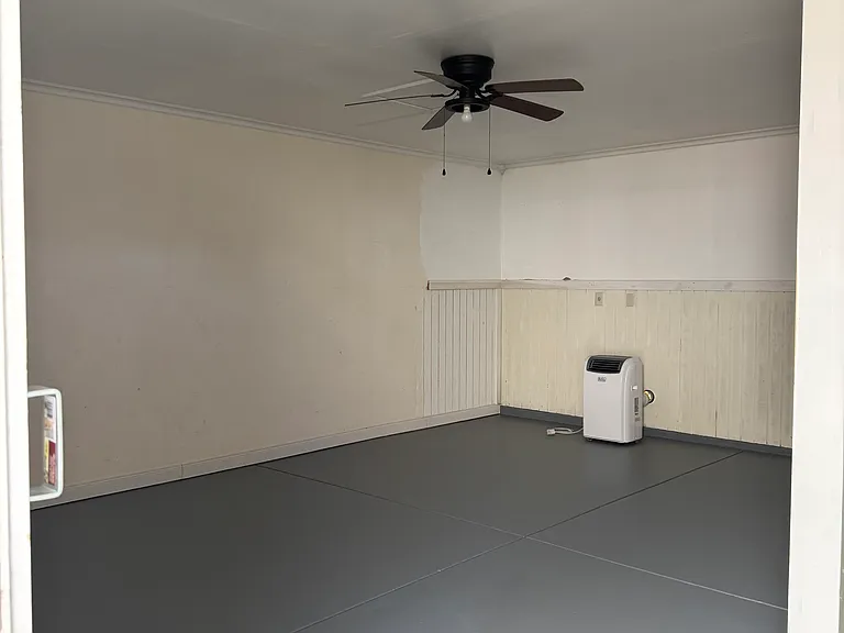 16920 Yvonne Dr — Photo 36