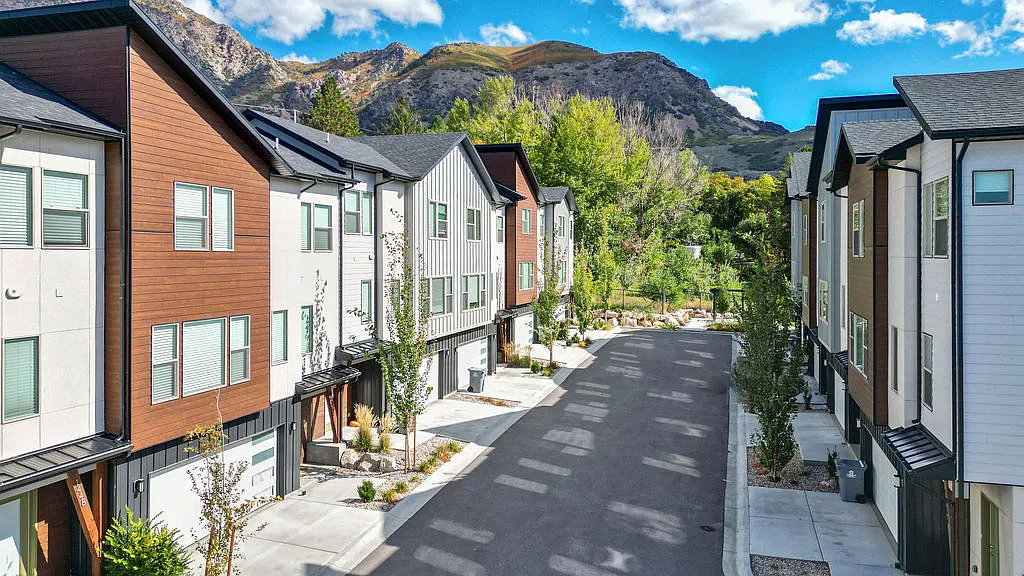 Whisperwood by Lotus — Photo 2