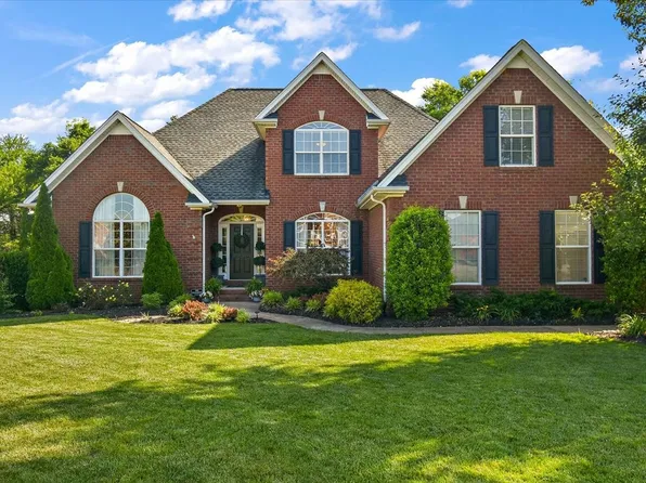 2260 Westwood Dr, Murfreesboro, TN 37130