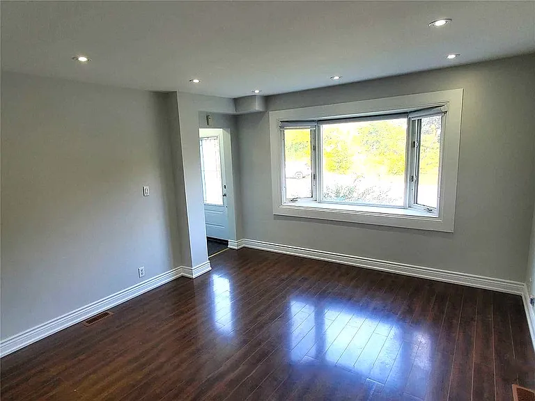 253 Sinclair Ave — Photo 6