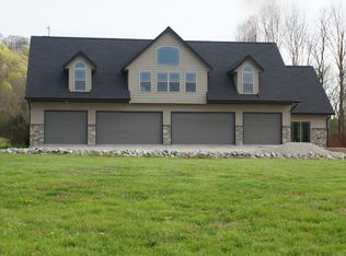 331 Bushman Lake Rd, Charlestown, IN 47111