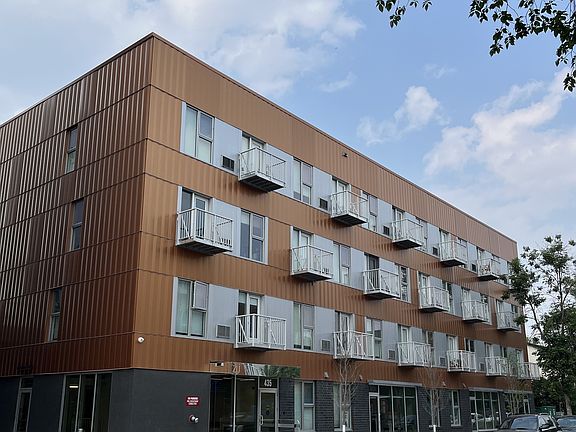 5th image of 445 Wardlaw Ave #1377225