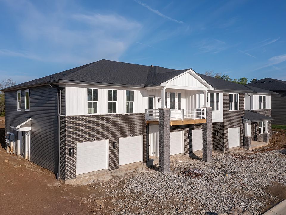 2nd image of 371 Cornwall Dr