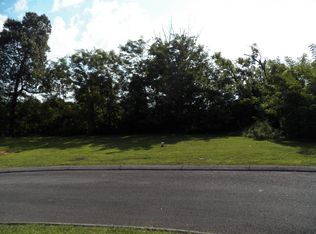 Main St, Loudon, TN 37774