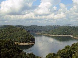 1 Puckett Point Rd, Smithville, TN 37166