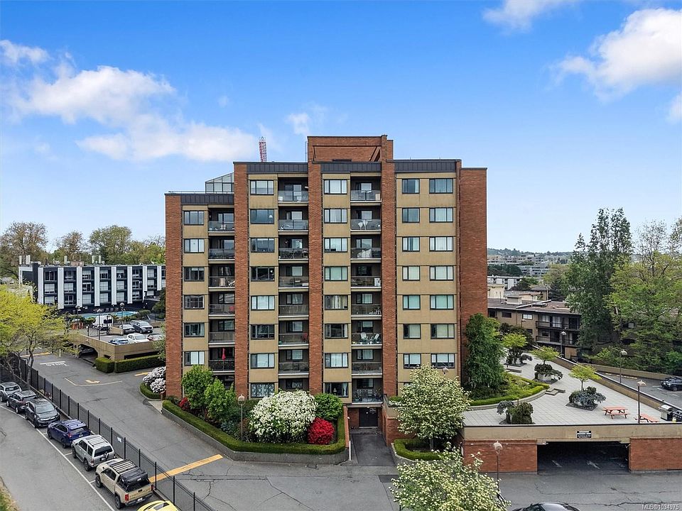 1st image of 103 Gorge Rd E #703