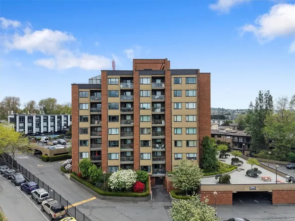 103 Gorge Rd E #703, Victoria, BC V9A 6Z2