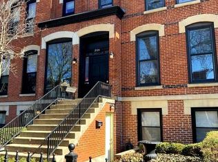 2135 N Bissell St, Chicago, IL 60614
