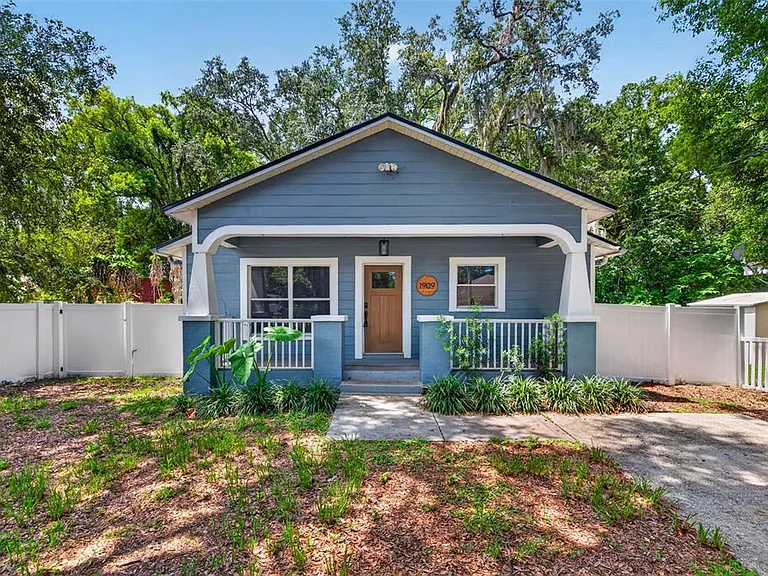 1909 E Henry Ave — Photo 1