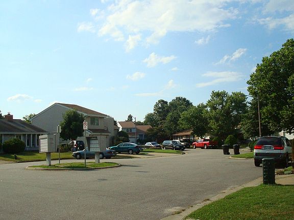 2nd image of 3200 Sugar Creek Dr