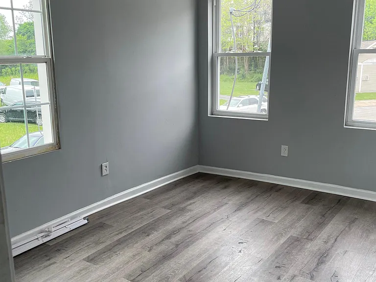 4751 Upland St — Photo 9