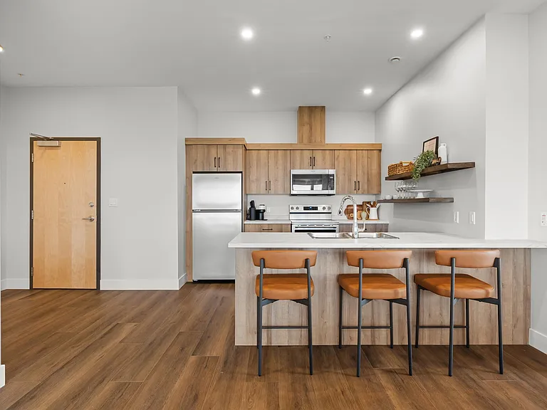 25 Capital Dr #THE EMERALD — Photo 11