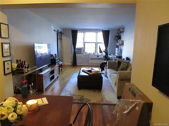 4th image of 632 Warburton Ave APT 5B