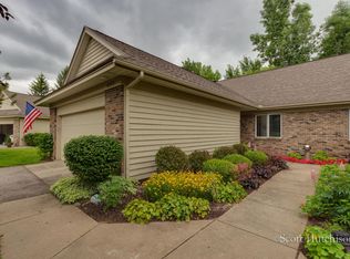 6949 Pinehurst Ln NE, Rockford, MI 49341