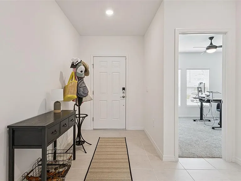 1099 Calico Pointe Cir — Photo 8