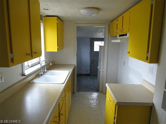 2nd image of 5596 Hickory St