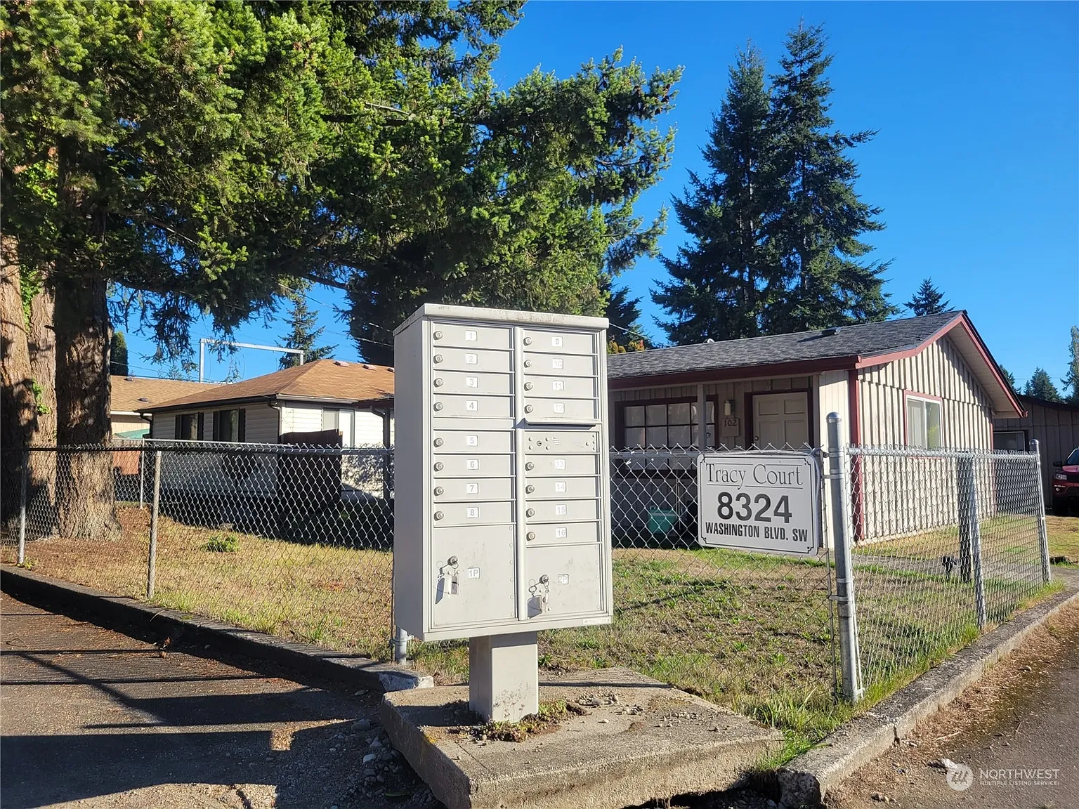 8324 Washington Boulevard SW photo 1