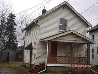 1330 Francis Ave SE photo 1