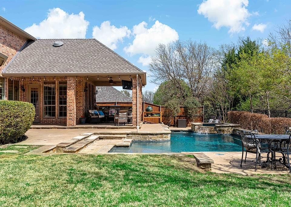 1st image of 1404 Wade Haven Ct