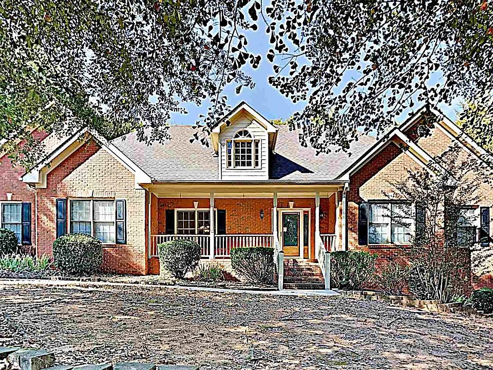 1st image of 1628 Woodridge Bnd