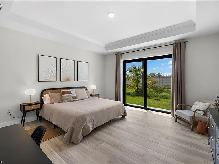 3032 Woodside Ave — Photo 13