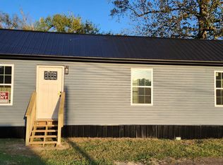 247 E Cynthiana Ave #17, Hanover, IN 47243