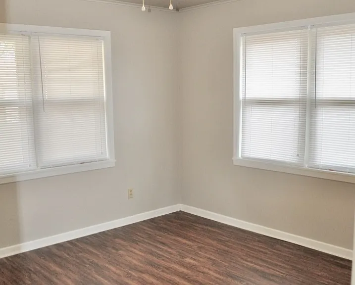 1434 W Water St — Photo 9