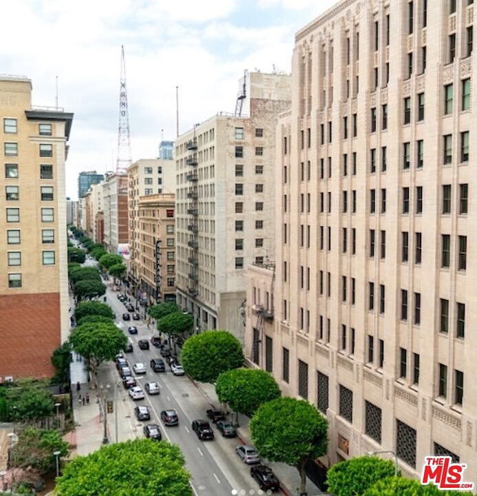 1st image of 416 S Spring St APT 905